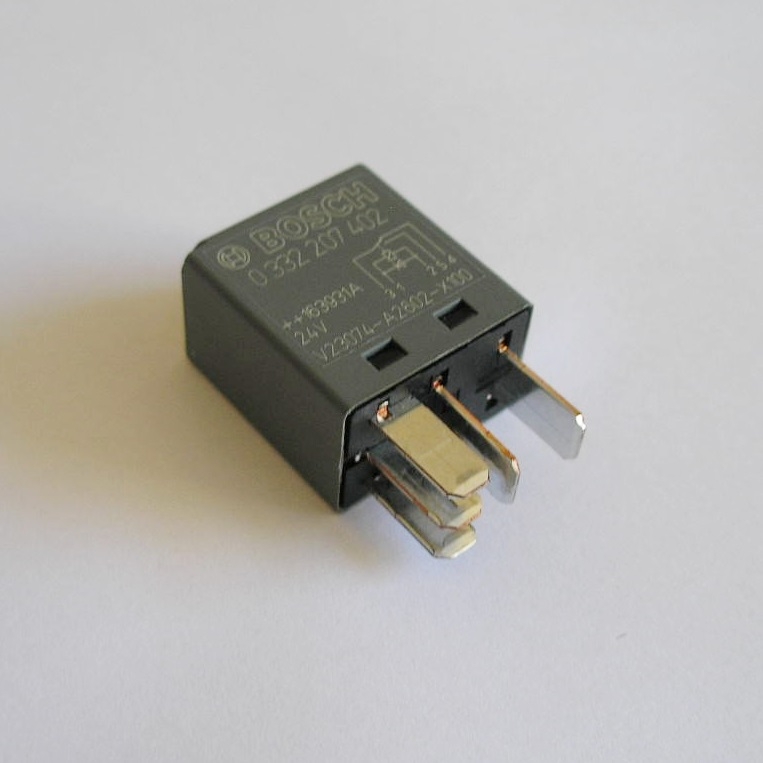 Реле 24V Bosch