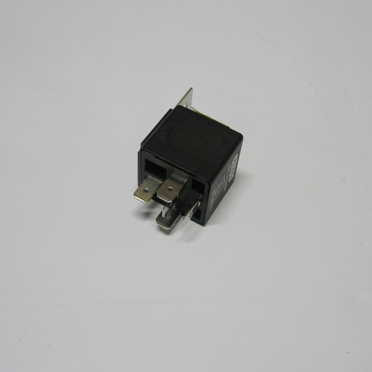 Реле 12V ( 20/30A )